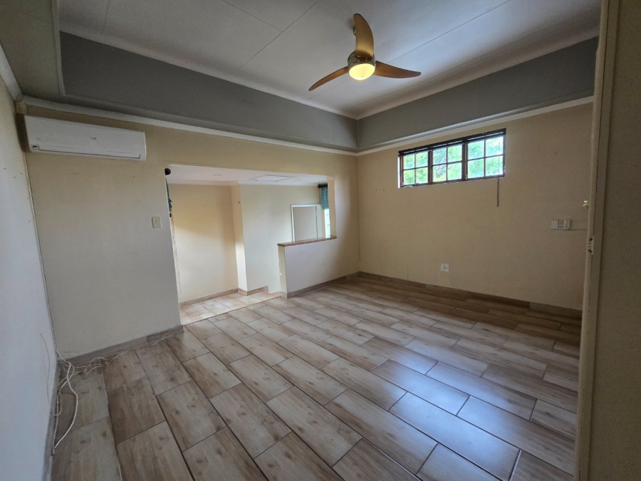 3 Bedroom Property for Sale in Pentagon Park Free State